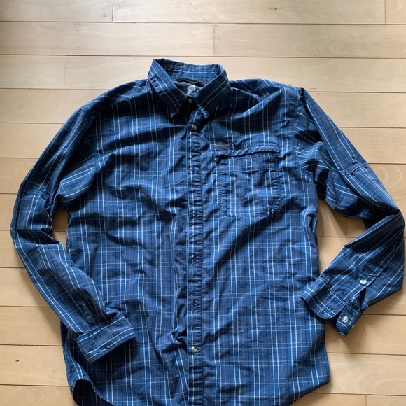 Men’s Columbia Titanium long-sleeve button down - Picture 2 of 2